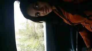 විශාල ගම්මිරිස් සමග කළුවර බැල්ලිගෙ ගුද