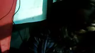 බලා පෙම්වතා ඔහුගේ ආශාව මත කොන්ඩම් ඇත